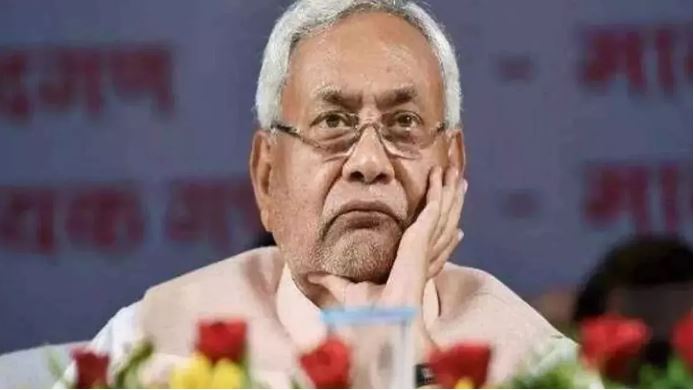 भरी सभा में नीतीश कुमार ने मानी गलती, कहा- अब आगे ऐसा नहीं होगा