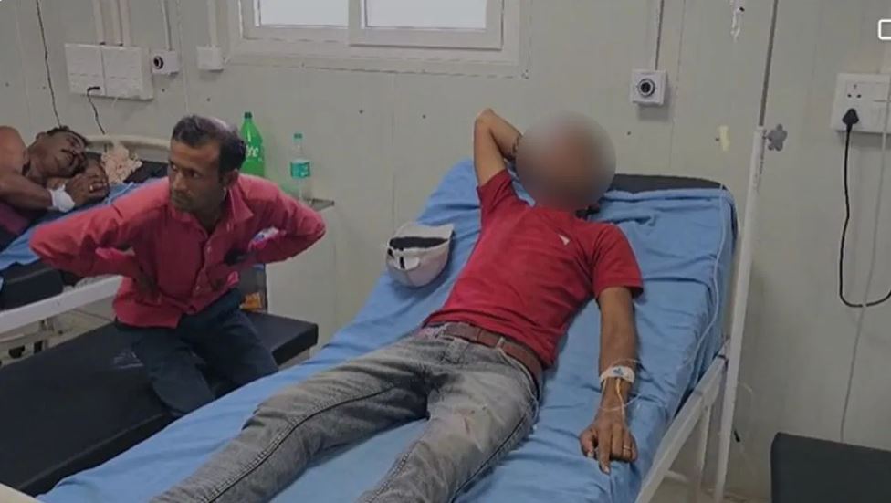 प्राइवेट पार्ट पर बरसाए डंडे, फिर पिलाई पेशाब, दलित युवक के साथ हैवानियत