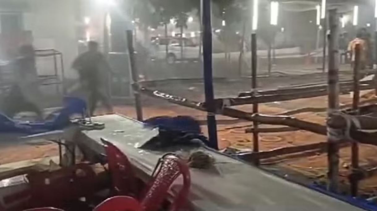 बिहार के मौसम से ईवीएम पर खतरा; इलेक्ट्रॉनिक वोटिंग मशीन बारिश से न हो जाएं खराब