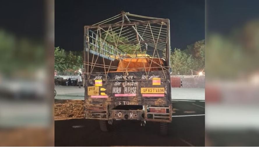 डीसीएम में रखी थीं ईवीएम, सपा कार्यकर्ताओं ने गाड़ी रोककर किया हंगामा