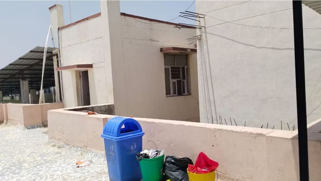 सिरोही: नाराज सफाई कर्मचारियों की दूसरे दिन भी हड़ताल रही जारी