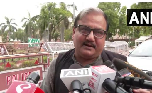 मछली, मटन, मंगलसूत्र और अब मुजरा..., पीएम मोदी के बयान पर भड़का विपक्ष