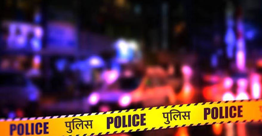 नीलकंठ मार्ग पर युवती की हत्या, पुलिस ने झाड़ियों से बरामद किया शव