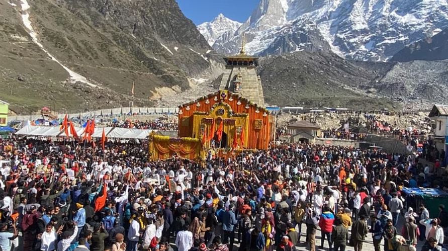 केदारनाथ: सिर्फ चार दिन में धाम पहुंचे 1.26 लाख श्रद्धालु, यात्रा ने पकड़ी रफ्तार