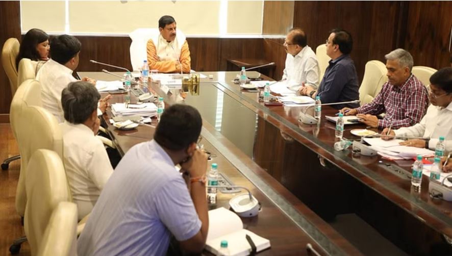 गर्मी से राहत के लिए प्रदेश में ग्रीन नेट और स्प्रे की व्यवस्था की जाए: सीएम मोहन