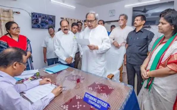 ओडिशा सीएम नवीन पटनायक ने कांटाबांजी विधानसभा सीट से दाखिल किया नामांकन
