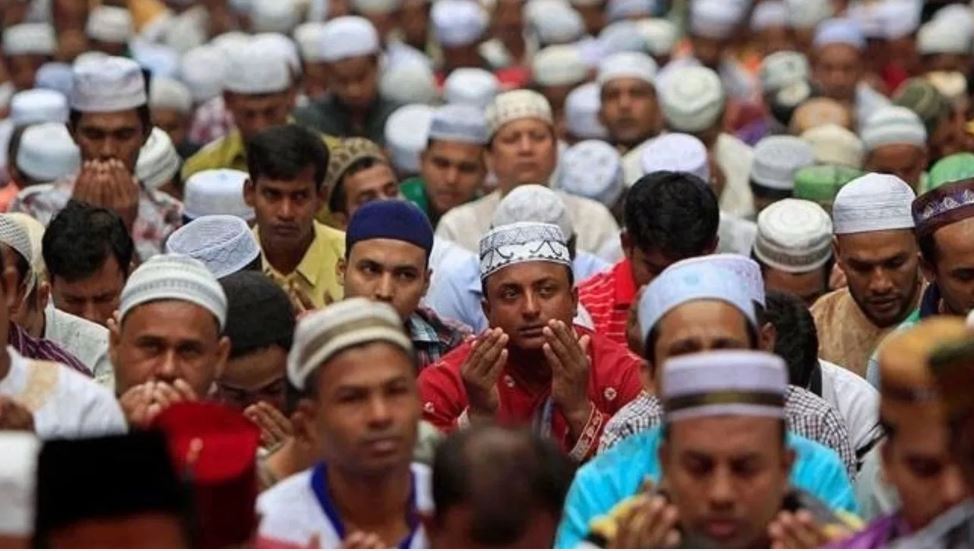 भारत में घट गई हिंदुओं की संख्या, मुसलमानों की आबादी में हुआ इतना इजाफा