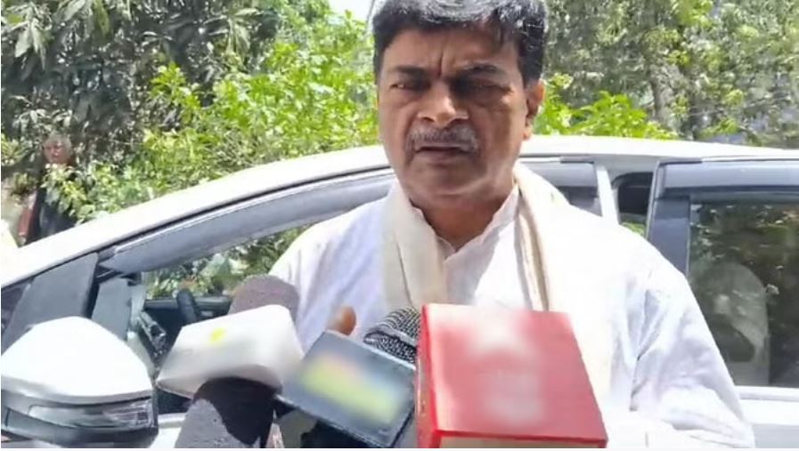 केंद्रीय मंत्री ने भोजपुरी अभिनेता पवन सिंह को खरी-खरी धमकी दी