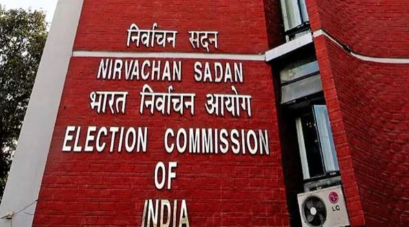 ईसी की बड़ी कार्रवाई, पुरुलिया के एसपी सहित बंगाल में चार पुलिस अधिकारियों को हटाया