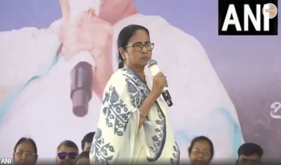 आप ढोकला, डोसा खाइए, हम क्या खाएंगे, येआप तय नहीं कर सकते, ममता का बीजेपी पर तीखा प्रहार