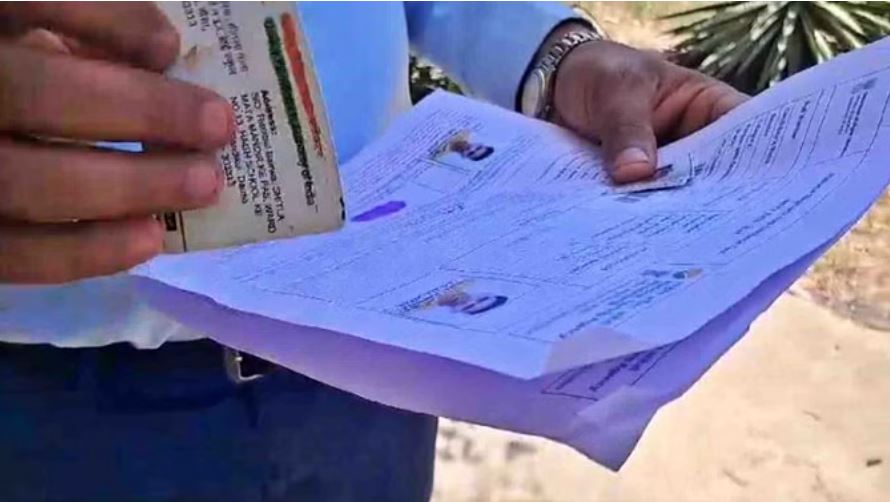 नीट परीक्षा: कड़ी सुरक्षा जांच के बाद अभ्यर्थियों को मिला प्रवेश