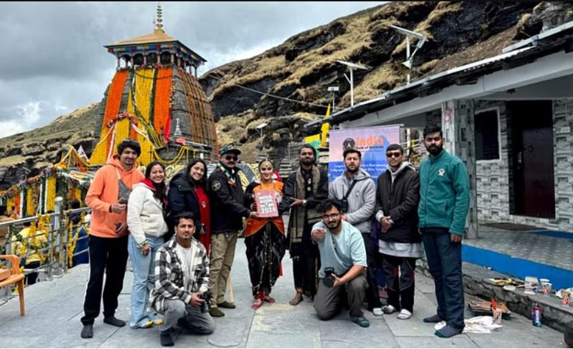 तुंगनाथ में भरतनाट्यम कर बनाया श्रद्धा और अभिषेक ने बनाया रिकॉर्ड