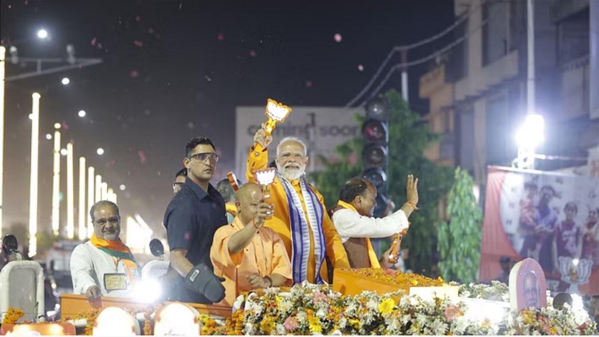 पीएम मोदी के नामांकन दाखिल करने की तारीख हुई तय, पर्चा भरने से पहले काशी में करेंगे रोड शो