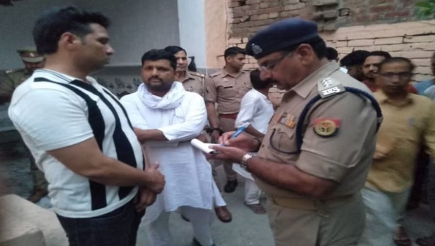 मुजफ्फरनगर: धारदार हथियार से हमला कर हत्या, कमरे में पड़ी मिली लाश