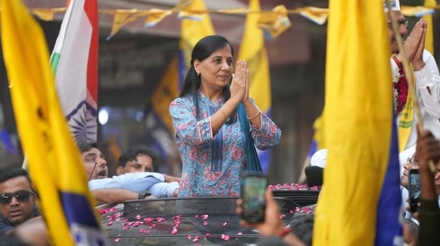 सीएम को जेल में डालकर महिलाओं का एक हजार रोकना चाहती है भाजपा: सुनीता केजरीवाल