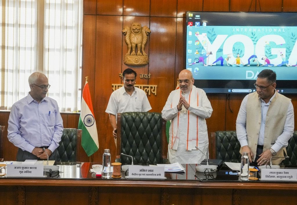 मणिपुर के सुरक्षा हालात की समीक्षा के लिए अमित शाह ने की बैठक