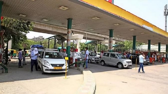 आज से दिल्ली-एनसीआर और पश्चिम यूपी के कुछ शहरों में सीएनजी एक रुपये महंगी