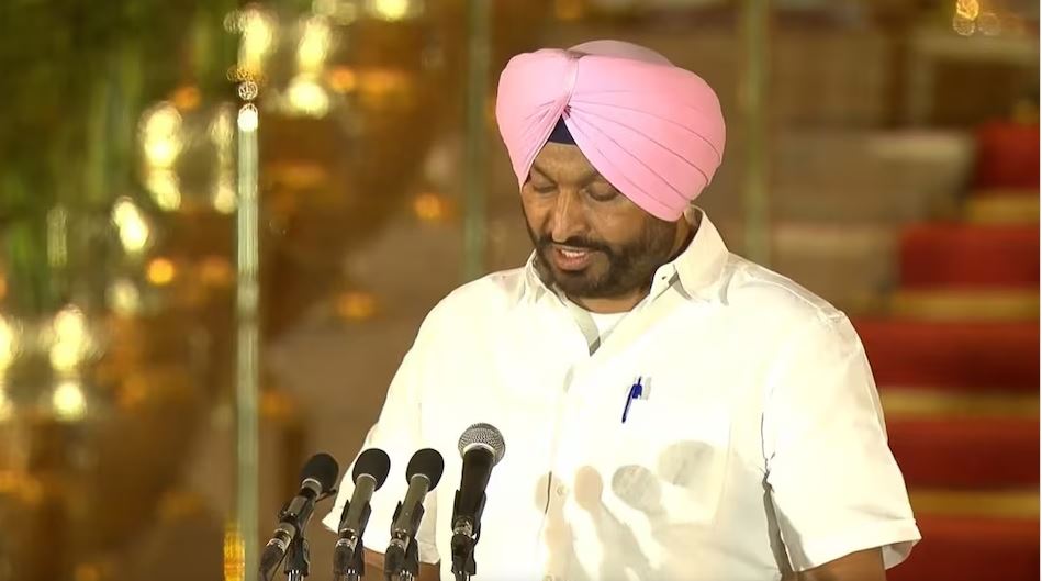 पंजाब से भाजपा नेता रवनीत सिंह बिट्टू ने ली मंत्री पद की शपथ