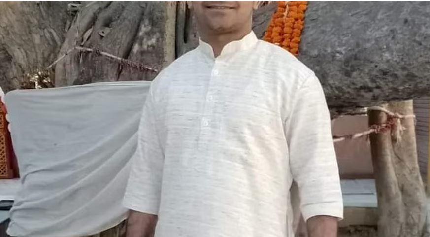 मुजफ्फरनगर: खाद डालते-डालते खेत में गिर गया किसान, मौत हुई