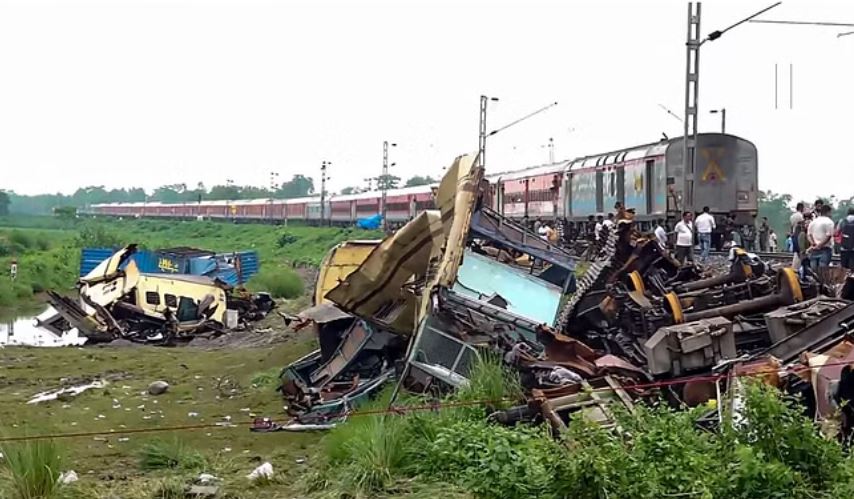 बंगाल रेल हादसे का असर, मध्य पूर्व रेलवे ने नियमों में किया बदलाव