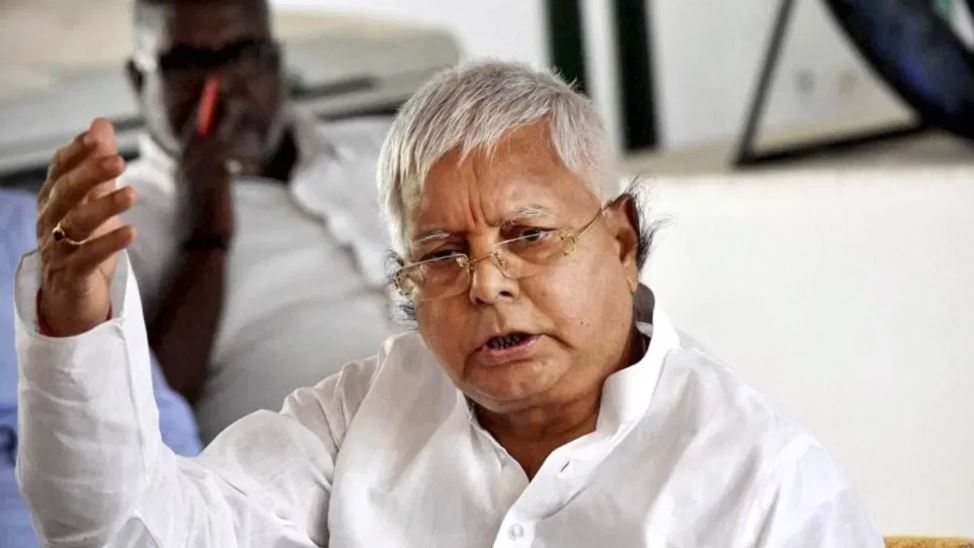 इंदिरा गांधी ने हमें जेल में डाला, पर कभी ‘देशद्रोही’ नहीं कहा: लालू यादव