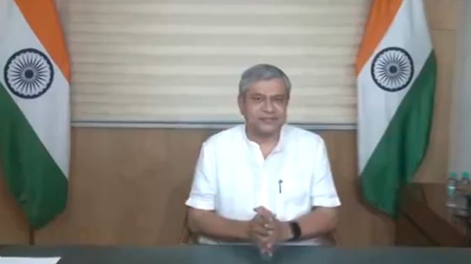 वैष्णव ने फिर संभाला रेल मंत्रालय का कार्यभार, कहा- पीएम का रेलवे पर फोकस, क्योंकि यह आम आदमी की सवारी