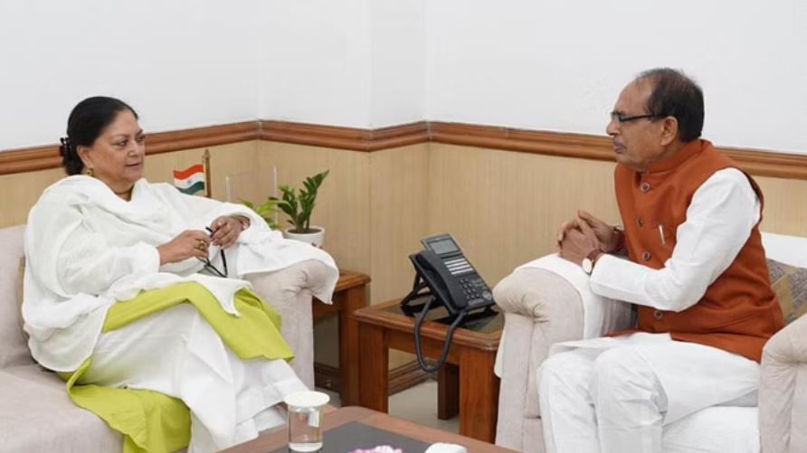 वसुंधरा के दिल्ली दौरे पर सियासी अटकलें तेज, कई नेताओं से मुलाकात