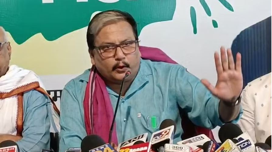 डीएम और चुनाव पर्यवेक्षकों को राजद की खुली धमकी; किसी का कॉल आए, मगर इस बार ऐसा किया तो ...