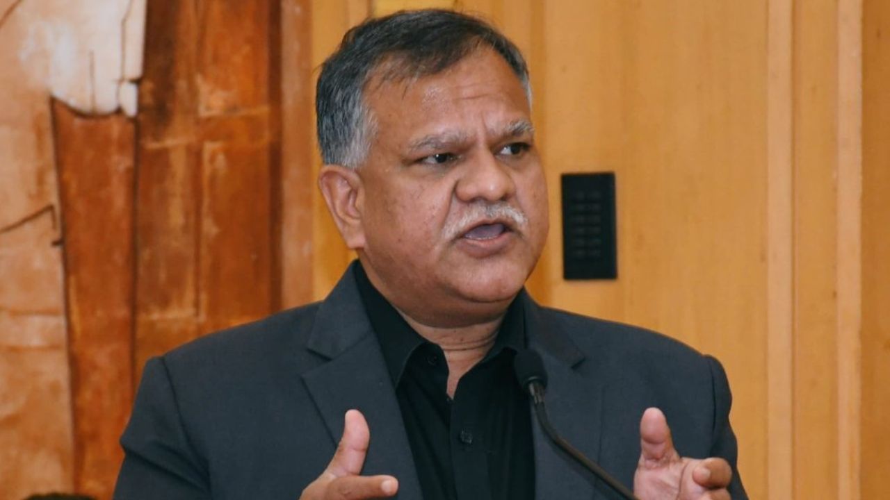 आईएएस मनोज कुमार सिंह को मिली बड़ी जिम्मेदारी, यूपी के मुख्य सचिव बनाए गए