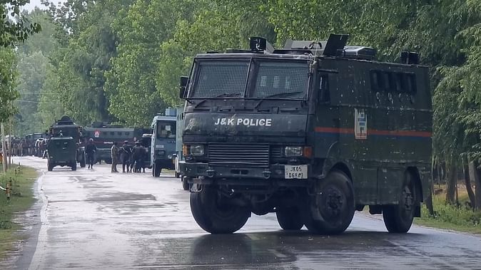 उरी में सुरक्षा बलों और आंतकियों के बीच मुठभेड़, सेना को मिली बड़ी कामयाबी