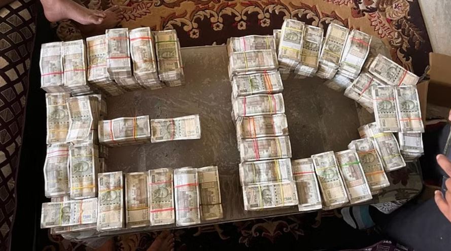 ईडी ने धनशोधन मामले में माकपा की भूमि बैंक में पड़े ₹73 लाख जब्त किए