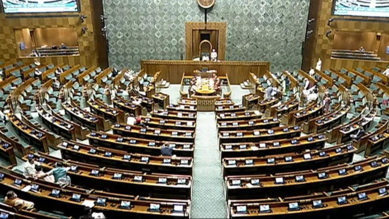 संसद सत्र से पहले ही घमासान, प्रोटेम स्पीकर को सहयोग नहीं करेगा विपक्ष