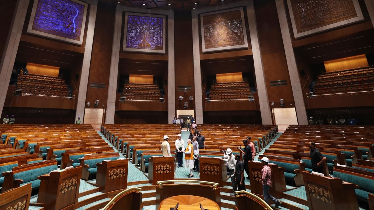 स्पीकर भी अपना बनाएगी बीजेपी, सहयोगियों को मिल सकता है डिप्टी स्पीकर पद