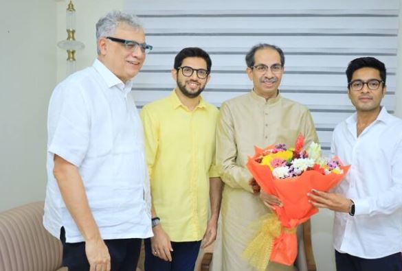 उद्धव ठाकरे से मिलने पहुंचे टीएमसी सांसद अभिषेक बनर्जी