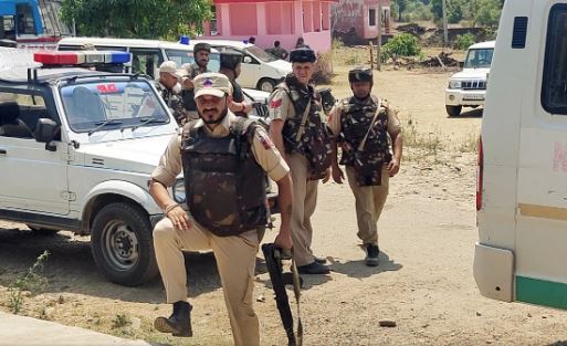 कठुआ में रहने वाले लोगों के घरों में जाकर पानी मांग रहे थे आतंकवादी, दो की मौत