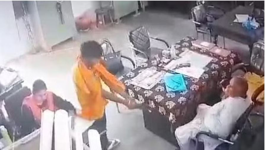 नालंदा: सरकारी स्कूल में घुसकर हेडमास्टर को गोली मारी