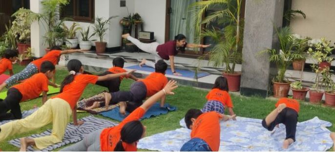 मुजफ्फरनगर में सिप अबेकस न्यू मंडी में योग दिवस मनाया गया