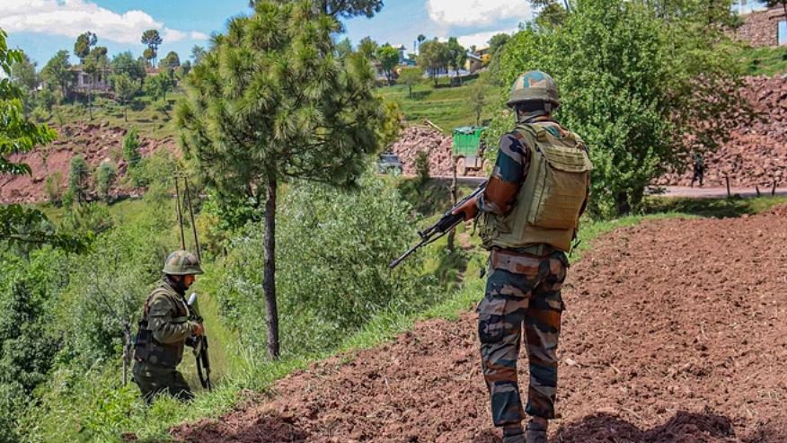 संदिग्ध दिखने की सूचना पर सिद्दड़ा में पुलिस और सुरक्षाबलों ने चलाया सर्च ऑपरेशन
