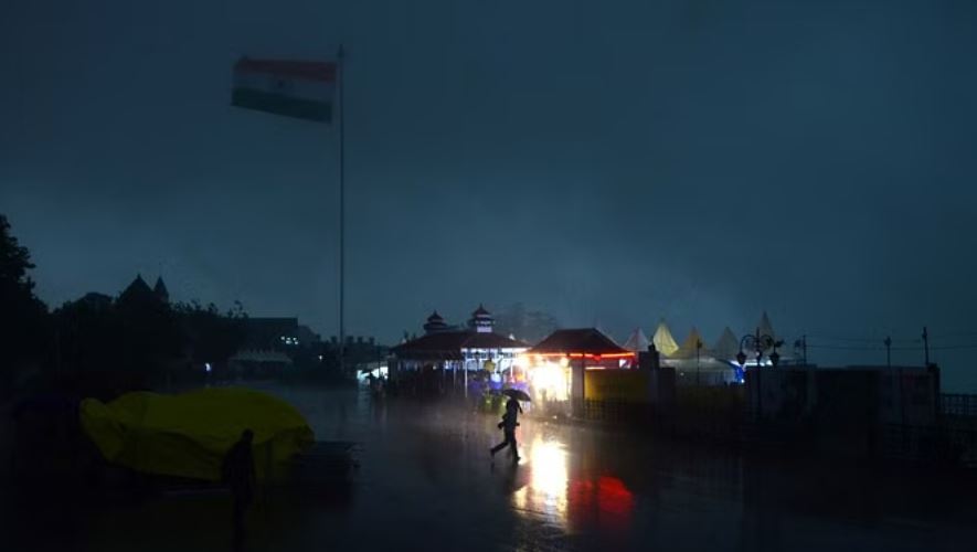 हिमाचल पहुंचा प्री मानसून, शिमला से लेकर मंडी तक झमाझम बारिश