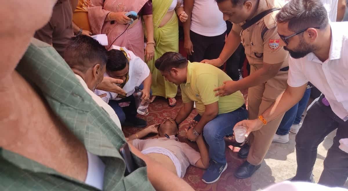 कांग्रेस विधायक तिलकराज बेहड़ की तबीयत खराब, सभा के दौरान बोलते-बोलते जमीन पर गिरे