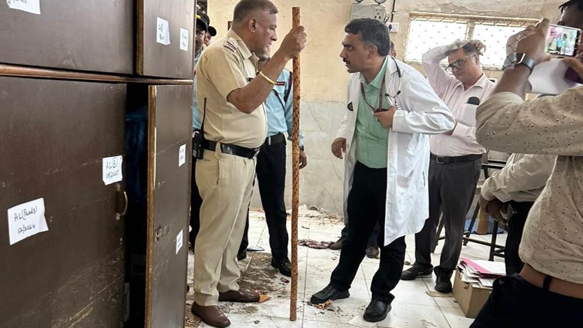 दिल्ली: एम्स के सुरक्षा गार्डों ने डॉक्टर और स्टाफ के साथ की अभद्रता