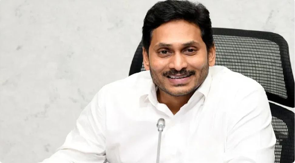 जगन मोहन रेड्डी की बढ़ी मुश्किलें, हत्या के प्रयास का मामला दर्ज