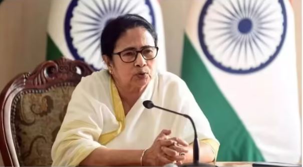 दुर्गा पूजा: ममता बनर्जी ने कमेटियों के अनुदान बढ़ाने के साथ किए कई बड़े एलान