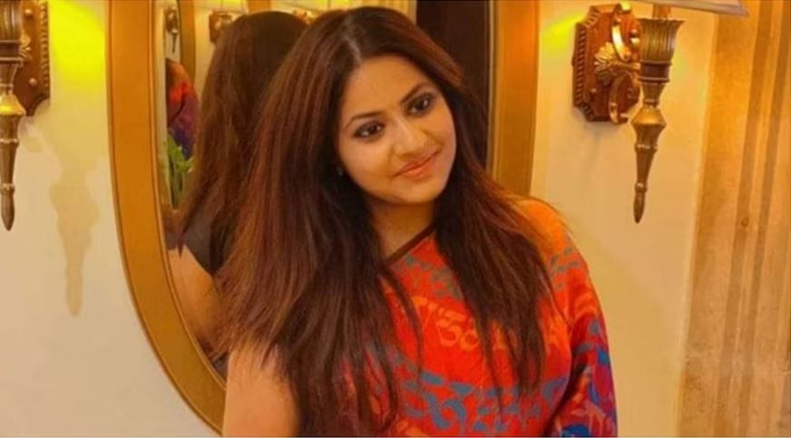 विवाद के बीच ट्रेनी आईएएस पूजा की ट्रेनिंग रुकी, क्या नौकरी भी जाएगी?