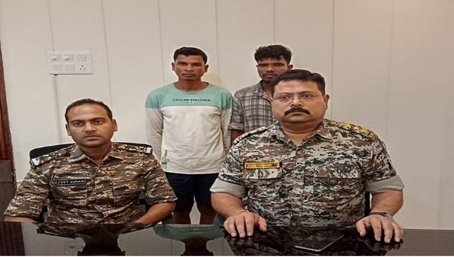 सुकमा: सुरक्षा बलों को मिली सफलता, घेराबंदी कर दो नक्सलियों को किया गिरफ्तार
