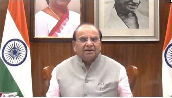 दिल्ली में टीचर्स के ट्रांसफर पर एलजी ने लगाई अंतरिम रोक