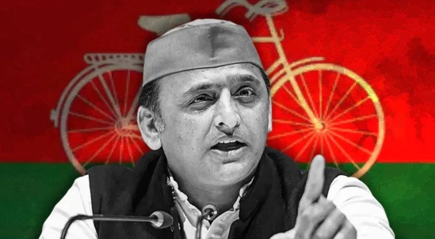 नाकामी छुपा रही रही सरकार- हाथरस हादसे पर बोले अखिलेश