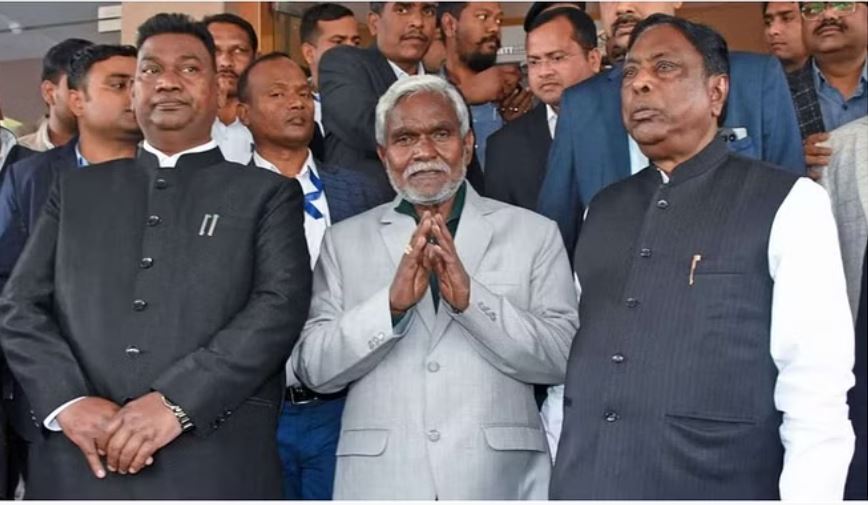 झारखंड के पूर्व सीएम चंपई सोरेन को नई जिम्मेदारी, सोरेन सरकार में मंत्री पद की शपथ ली