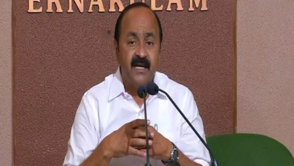 सड़क हादसे में बाल-बाल बची केरल के विपक्ष के नेता वीडी सतीसन की जान