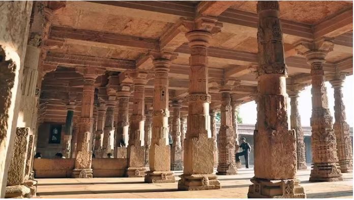 एएसआई ने धार भोजशाला पर 151 पन्नों की सर्वे रिपोर्ट हाईकोर्ट में की पेश